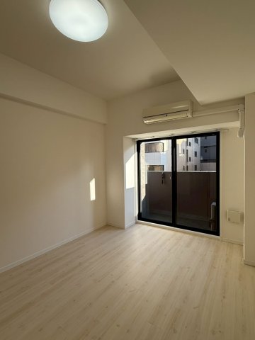 S-RESIDENCE難波Brillerの居間写真
