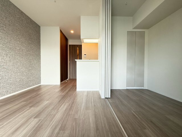 コンフォリア・リヴ本町WEST Qの居間写真