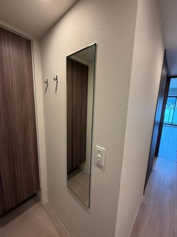 コンフォリア・リヴ本町WEST Qの玄関写真