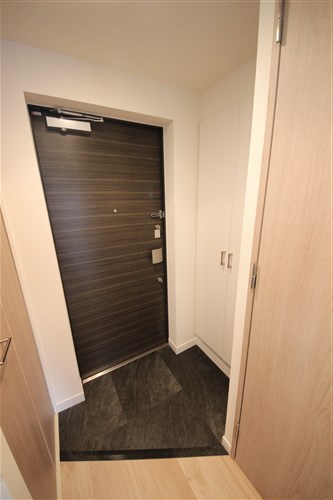 プレサンス松屋町駅前の玄関写真