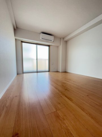 ヴィラナリー大今里の居間写真