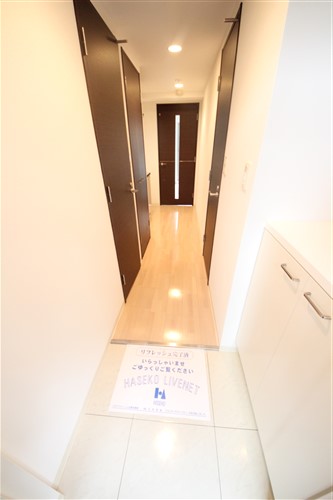 ルクレ難波の玄関写真