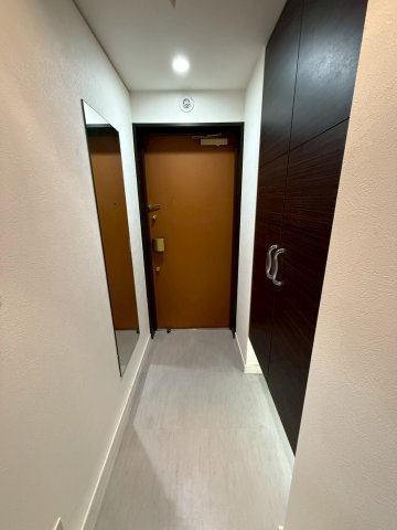 CITY SPIRE桜川IIの玄関写真