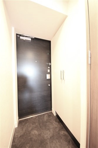 プレサンス大阪ゲートシティの玄関写真
