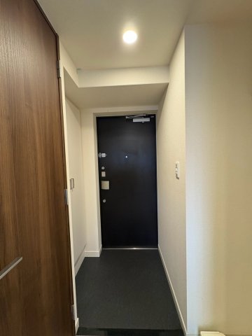 ララプレイス大阪福島プレッソの玄関写真