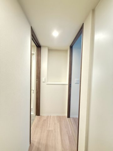 コンフォリア・リヴ本町WEST Qの内装写真