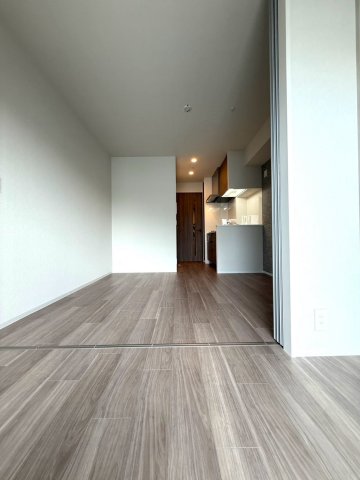コンフォリア・リヴ本町WEST Qの居間写真