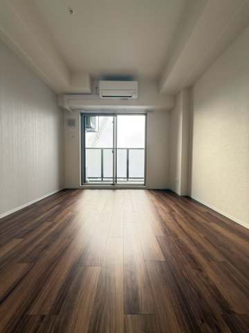 アプリーレ松屋町の居間写真