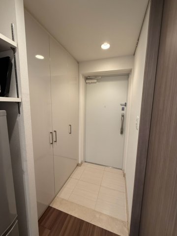 パークアクシス大阪新町の玄関写真