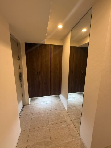セイワパレス本町東の玄関写真