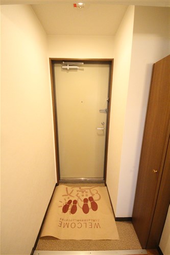 メゾンナカムラ北堀江の玄関写真