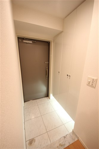 アーデンタワー北堀江の玄関写真
