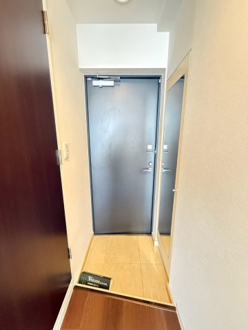 フェルザ今宮戎の玄関写真