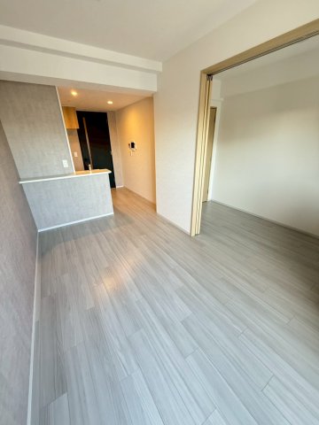LUMINOUS三国本町の居間写真
