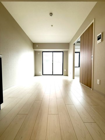 NINE RESIDENCEの居間写真