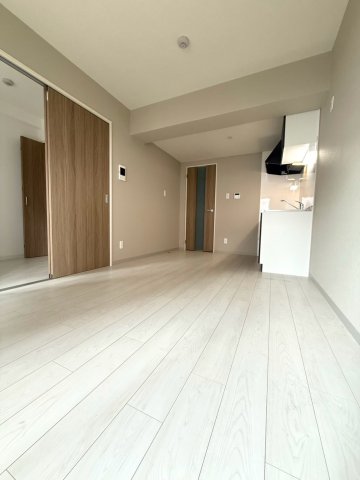 NINE RESIDENCEの居間写真