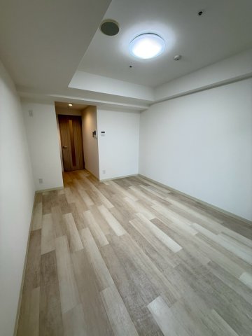 アートレジデンス梅田北Iの居間写真