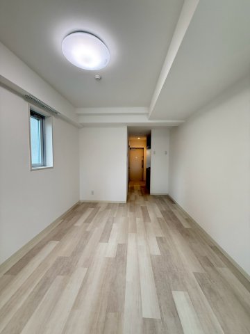 アートレジデンス梅田北IIの居間写真