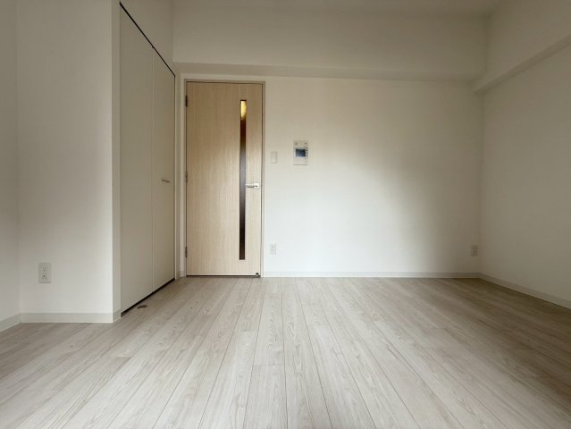ソルテラスNAMBAサウスフィールの居間写真