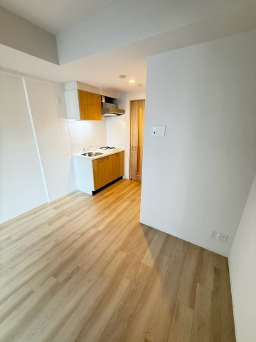 エスリード大阪セレスティアの居間写真
