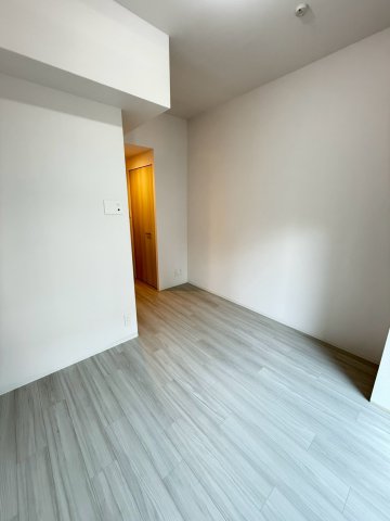 エスリード大阪セレスティアの居間写真