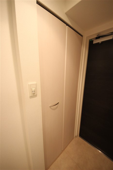 グランルージュ中之島南の玄関写真