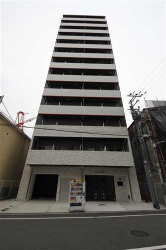 City Lux Nambaの外観写真