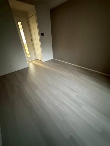 スプランディッド十三本町の居間写真