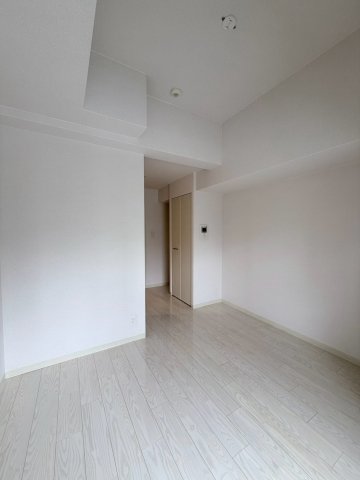 プレサンスタワー難波WESTの居間写真
