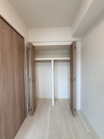 プレサンス桜川グロワールの居間写真