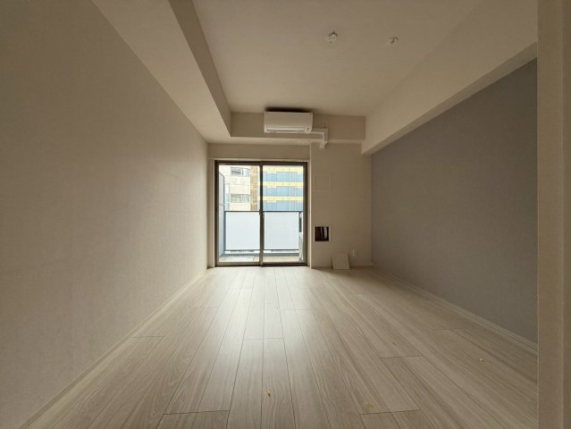 ドゥーエ天満橋の居間写真