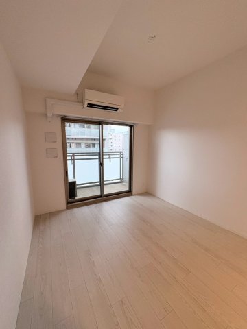エスリードレジデンス大阪福島の居間写真