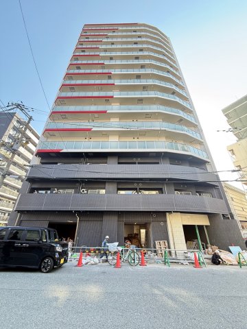 セレニテ難波ミラク参番館の外観写真