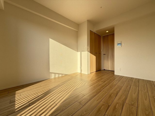 スワンズシティ大阪エスクレアの居間写真