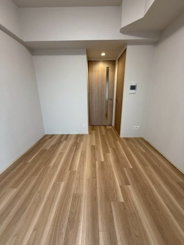 プレサンス深江橋ラヴィゲートの居間写真