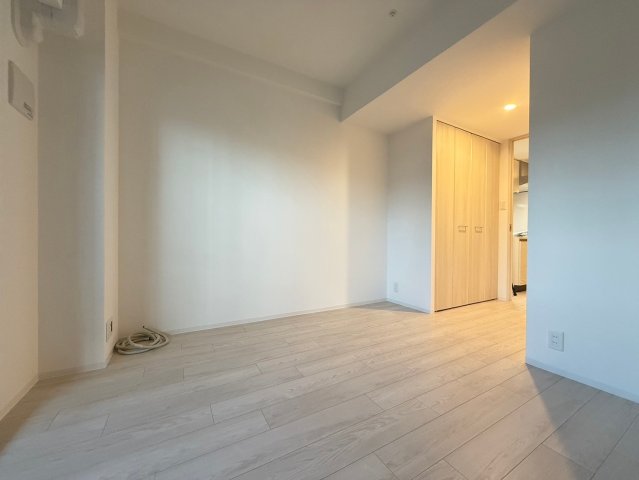 ワールドアイ難波City Gateの居間写真