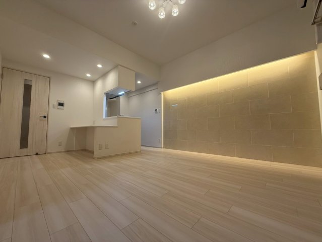 プレジオ難波WESTの居間写真