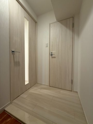 プレジオ難波WESTの玄関写真