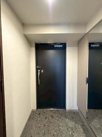 プレサンス大正フレンジの玄関写真