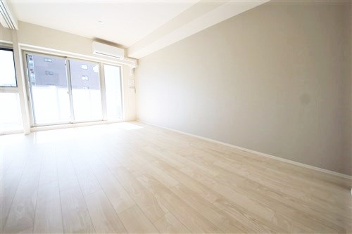 OPUS RESIDENCE SHINSAIBASHI SOUTHの内装写真