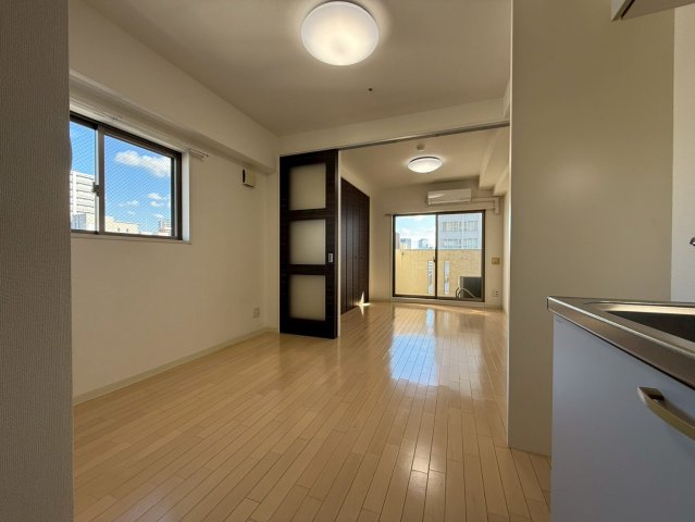 レジディア京町堀の居間写真