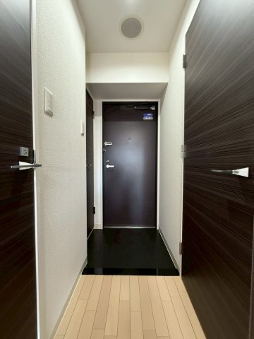 レジディア京町堀の玄関写真