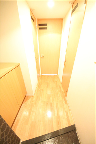 レジデンス本町の玄関写真