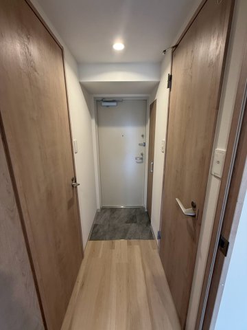ArtizA瓦屋町IIの玄関写真