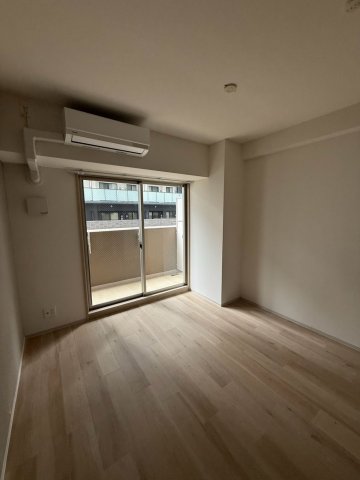 ArtizA瓦屋町IIの居間写真