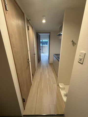 ArtizA瓦屋町IIの玄関写真