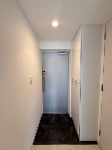 ADWResidence松屋町の玄関写真