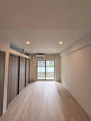 ミラージュパレス新梅田Cieloの居間写真