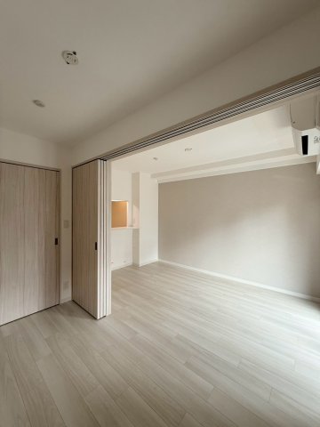 ソルテラスUMEDA NORTHの居間写真