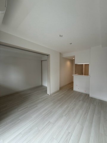 ソルテラスUMEDA NORTHの居間写真